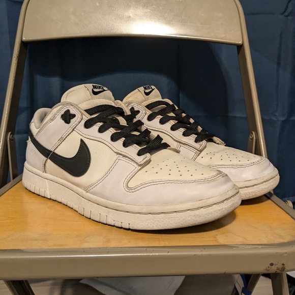 Nike dunks - Picture 1 of 6